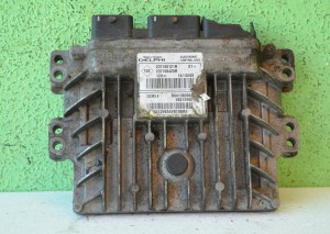 Komputer Sterownik Silnika RENAULT MEGANE III 1.5 DCI 237100121R 237100425R
