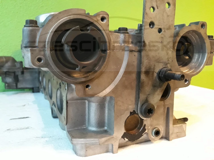 12246cz4.jpg