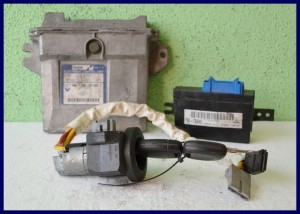 STEROWNIK RENAULT KANGOO R04080012H HOM7700104956