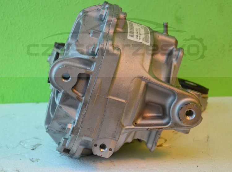 12408cz8.jpg