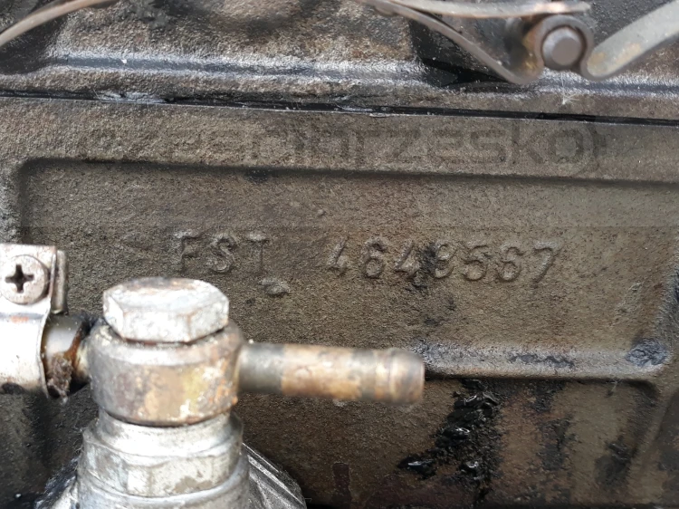 12484cz5.jpg