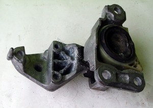 Łapa silnika Renault Megane III 326D23 112100020R