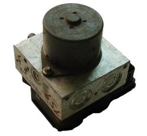 POMPA ABS ALFA ROMEO FIAT LANCIA 159 51800745