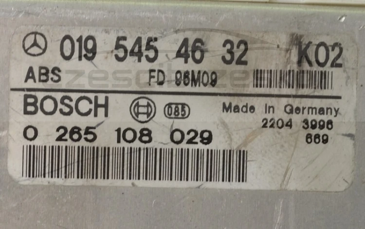 5089274988_1