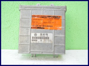 KOMPUTER SILNIKA VW PASSAT 0261204502 8D0907558