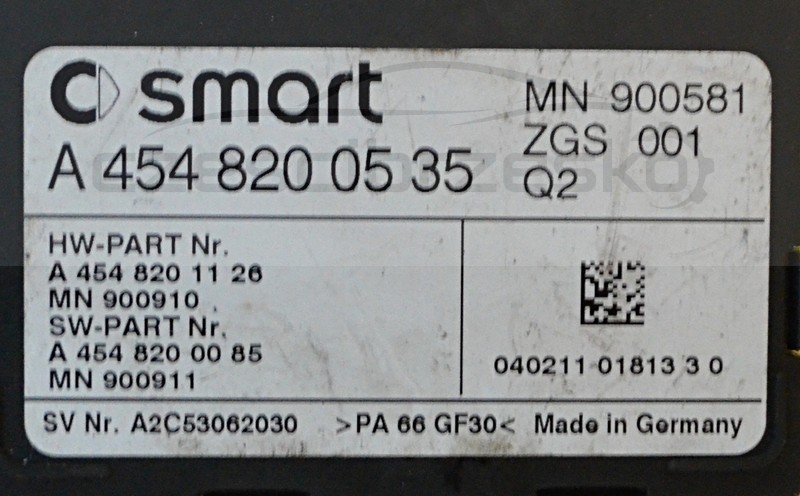 5055793426_1