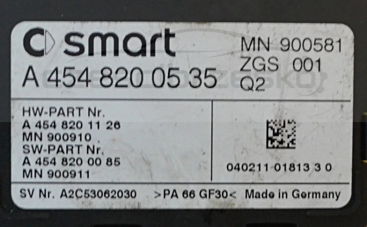 5055793426_1