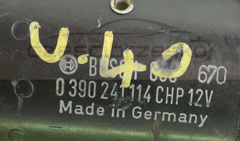 5048988708_1