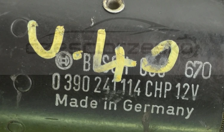 5048988708_1