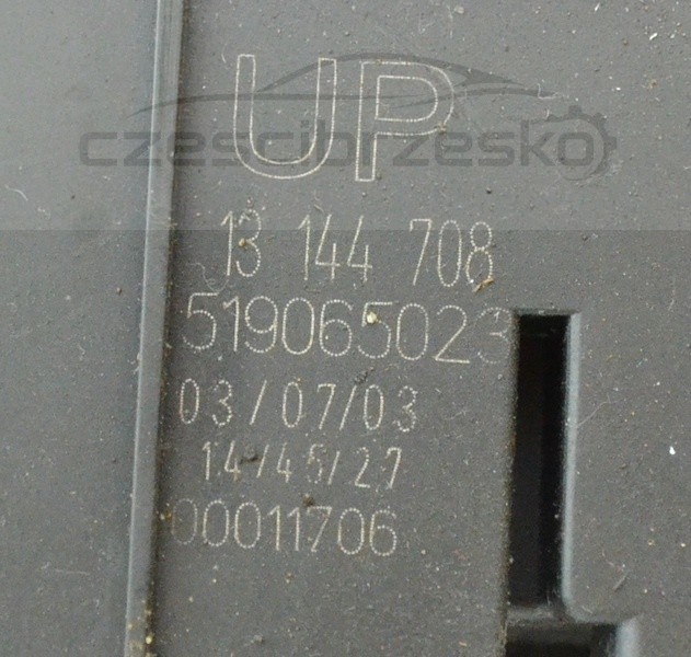 5101839725_1