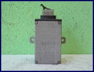 MODUŁ ZAPŁONU ZAPŁONOWY PORSCHE 924 2.0 0227100010