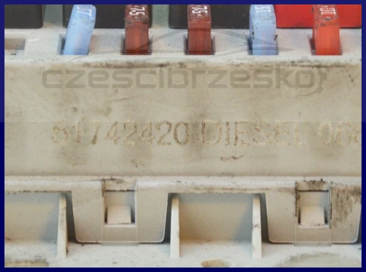 6749932900_1
