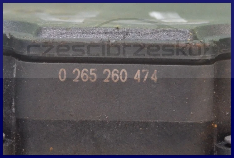 5863696867_1