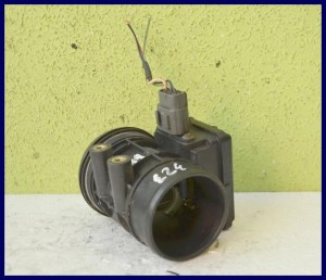 PRZEPŁYWOMIERZ POWIETRZA MAZDA 323 B3H7 E5T51171