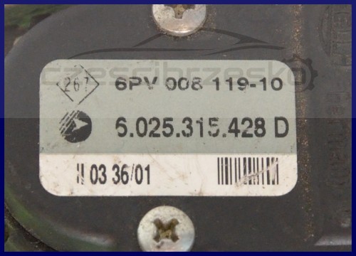5916265110_1