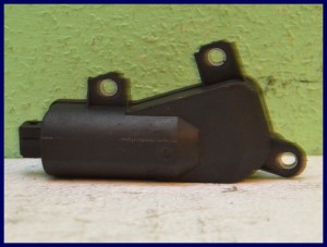 SIŁOWNIK KOLEKTORA BMW E87 7511383 010691159