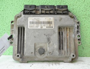 KOMPUTER STEROWNIK SILNIKA RENAULT LAGUNA II 2.2 0281012058 8200311550