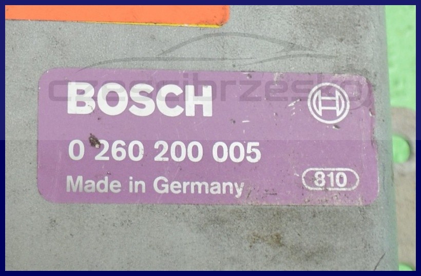5646134575_1