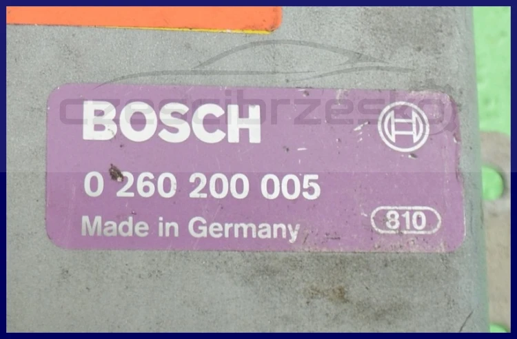 5646134575_1