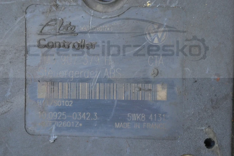 12021cz5.jpg