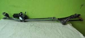 MECHANIZM SILNICZEK WYCIERACZEK MERCEDES W169  A1698200300  404.920  404920