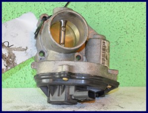 PRZEPUSTNICA FORD FIESTA 4F9U-9E928-BA 2S6U-EA