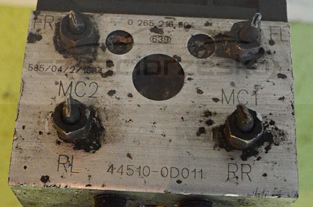 5059641445_1