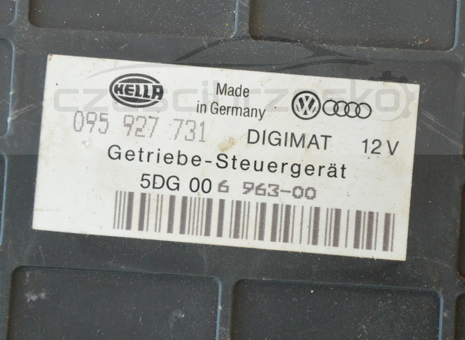 12062cz2.jpg