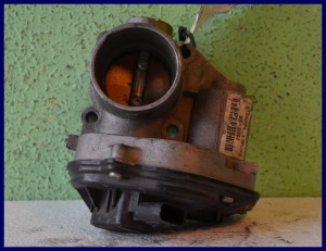 PRZEPUSTNICA FORD FIESTA 4F9U-9E928-BA 2S6U-EB