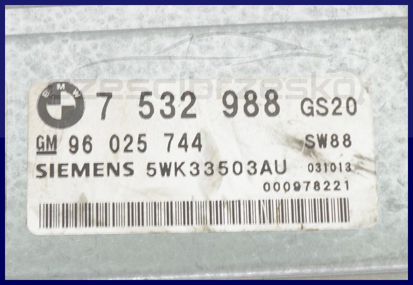 5658579439_1