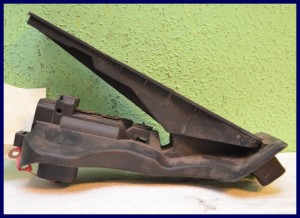 PEDAŁ GAZU VW GOLF V 1.9 TDI 1K1721503L 6PV008600