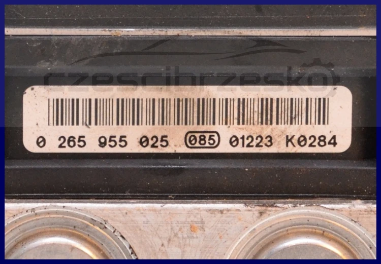 5805744161_1