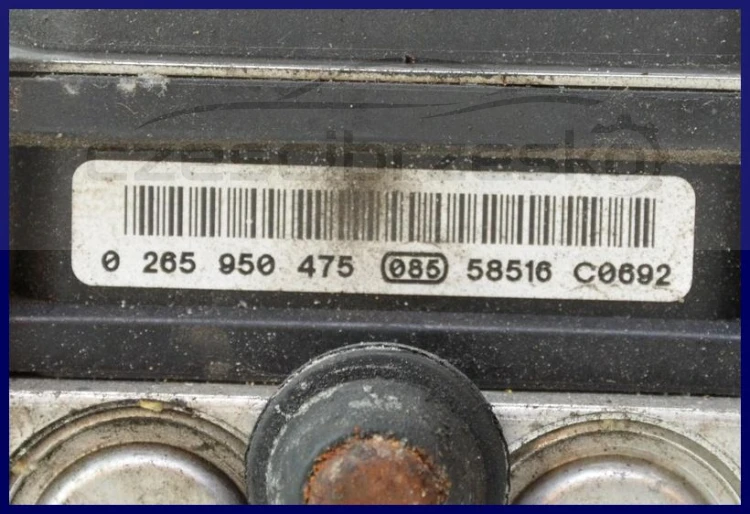 5763756376_1