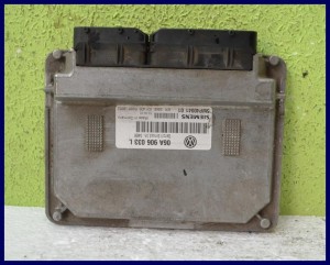 KOMPUTER STEROWNIK VW NEW BEETLE 1.6 06A906033L