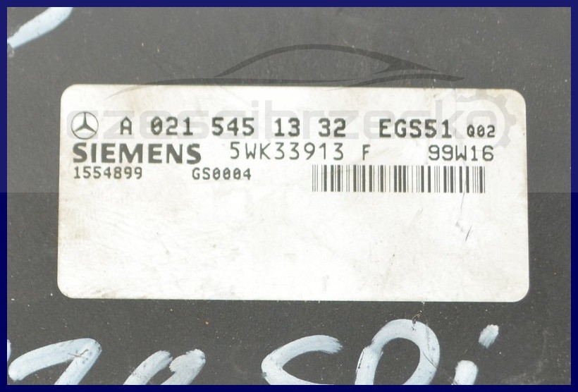 5718976393_1