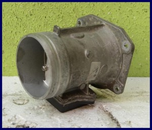 PRZEPŁYWOMIERZ SEAT AUDI VW 037906461B AFH60-10A