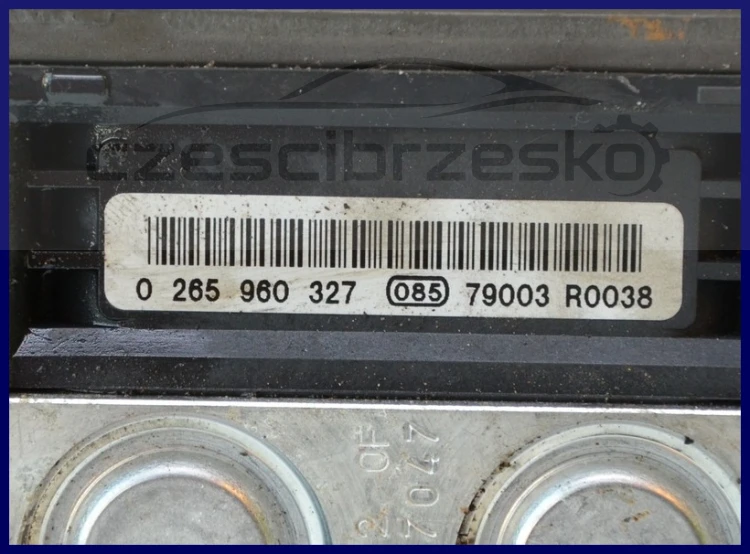5720770330_3
