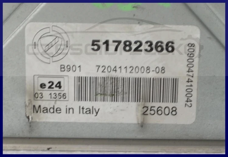 5498536428_1