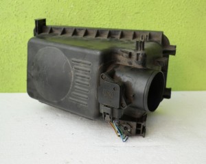 PRZEPŁYWOMIERZ TOYOTA YARIS RAV4 2.0 22204-22010