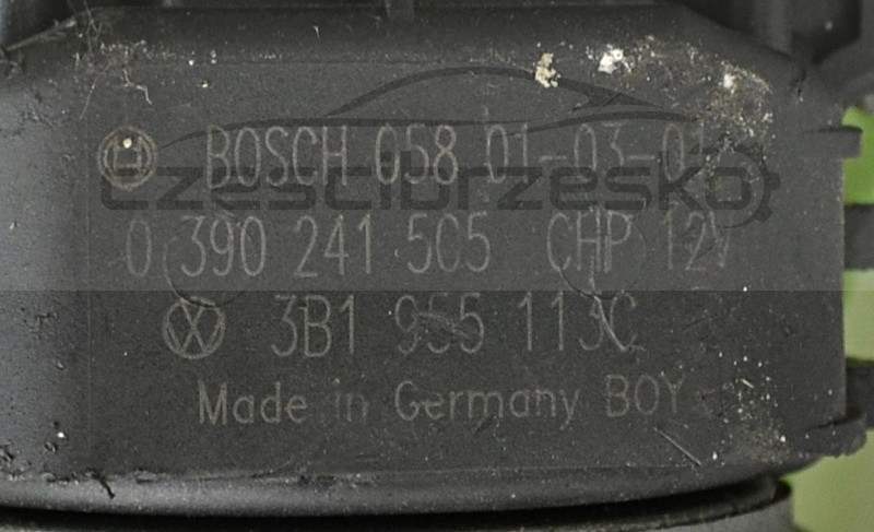 5048959702_1