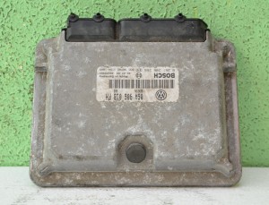 KOMPUTER SKODA OCTAVIA 2.0 06A906018FH 0261206266