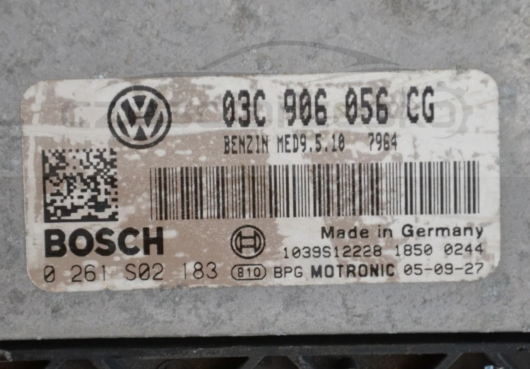 7300958228_2