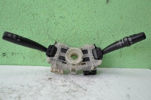 PRZEŁĄCZNIK PAJĄK TOYOTA COROLLA  84310-1E680