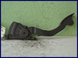 POTENCJOMETR GAZU FORD FOCUS MK2 4M51-9F836-BJ