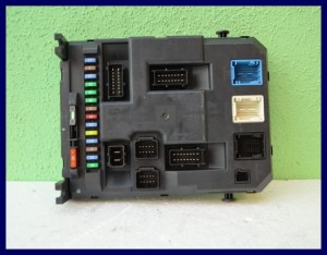 MODUŁ STEROWNIK BSI PEUGEOT 207 1.6 9664983080 X01
