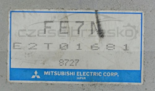 5075536798_1