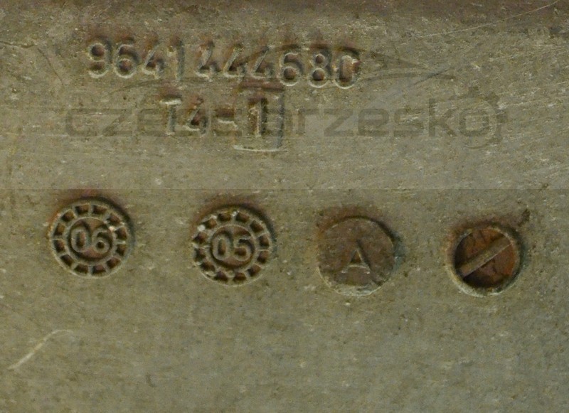 5127037092_1