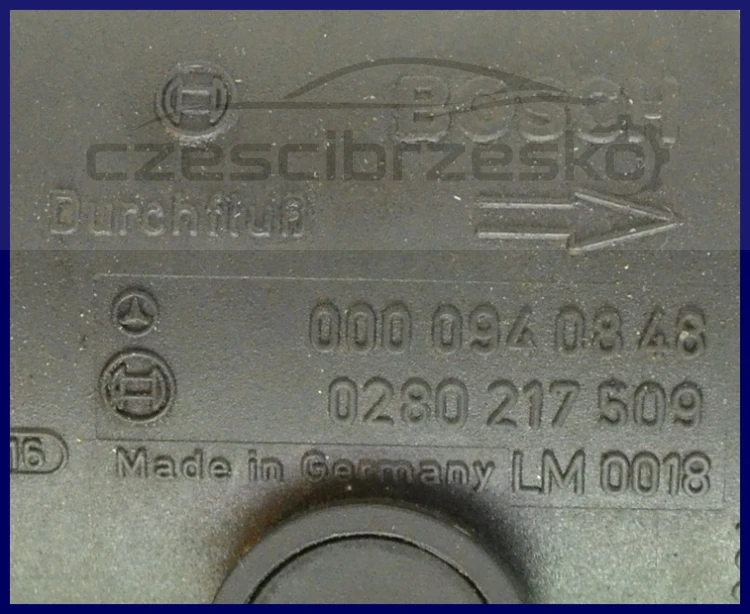 6843003373_1