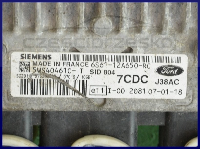 6477859881_1
