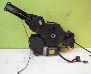 MECHANIZM SILNICZEK DRZWI PRZESUWNYCH C8 ULYSSE